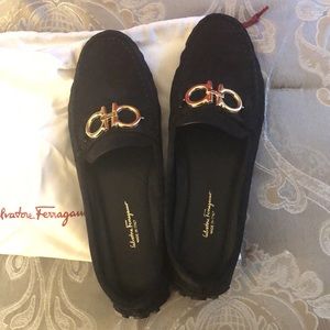 Size 11 Salvatore Ferragamo loafers. LIKE NEW NO SCUFF MARKS.